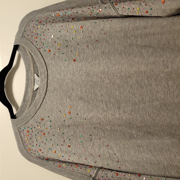 NWOT Crown & Ivy Gray Oversized Sweater, Sequins on front and sleeves, Size: XL - Picture 2 of 5